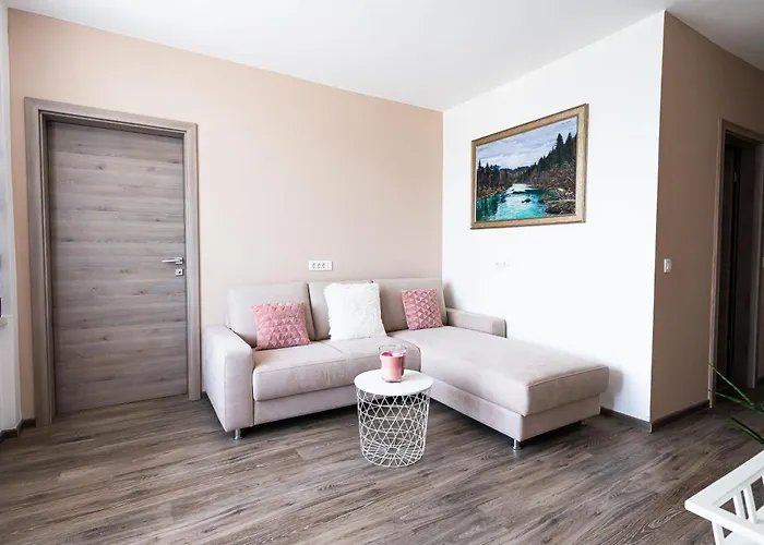 Hotel Grajski Dvor 3*